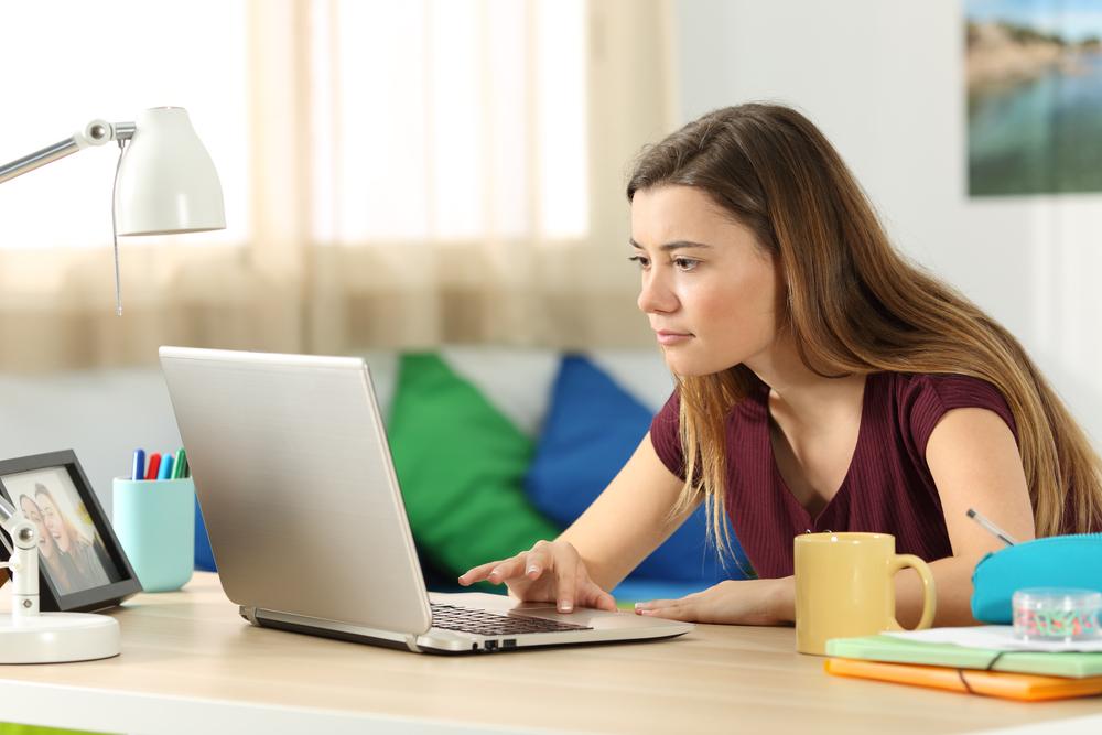 Student laptops – Things to consider before buying one