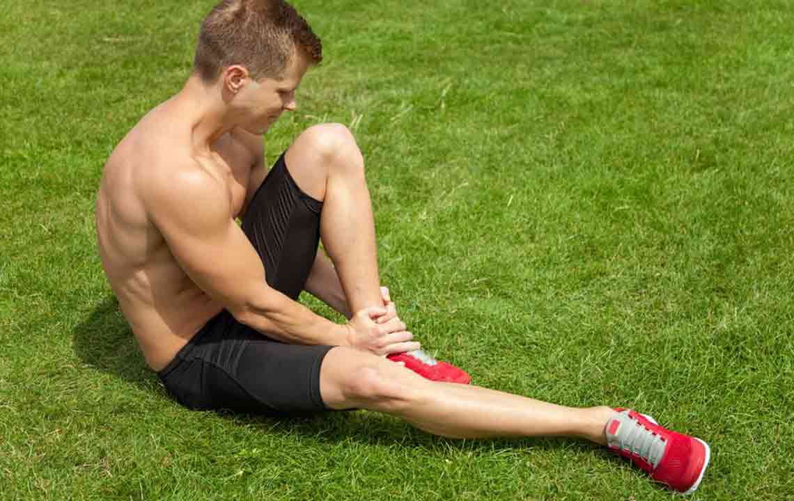 Swollen Feet and Ankles – Causes and Treatments